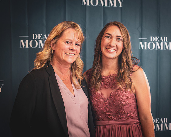 044_DearMommyFilms_CW4A5718